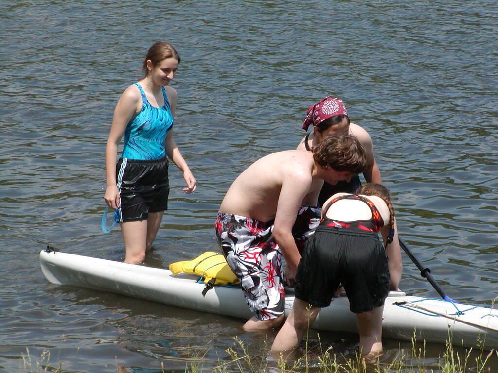 No description provided for: /2005/04-06/0621-waramaug/_3/photo58.html