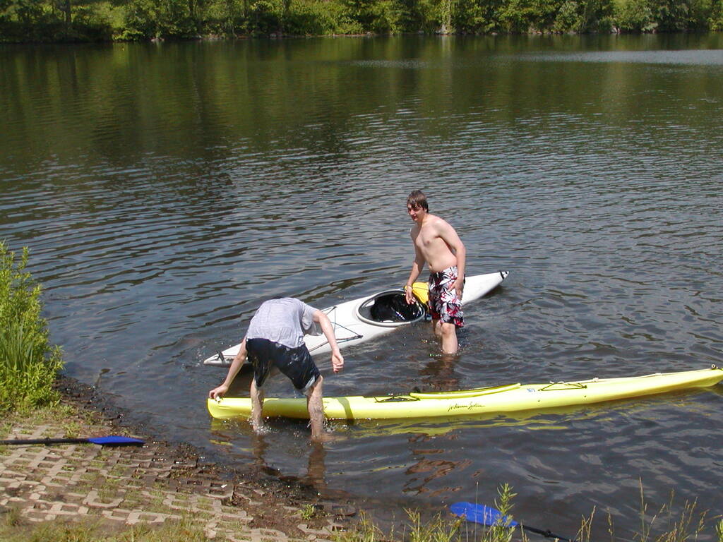 No description provided for: /2005/04-06/0621-waramaug/_3/photo70.html