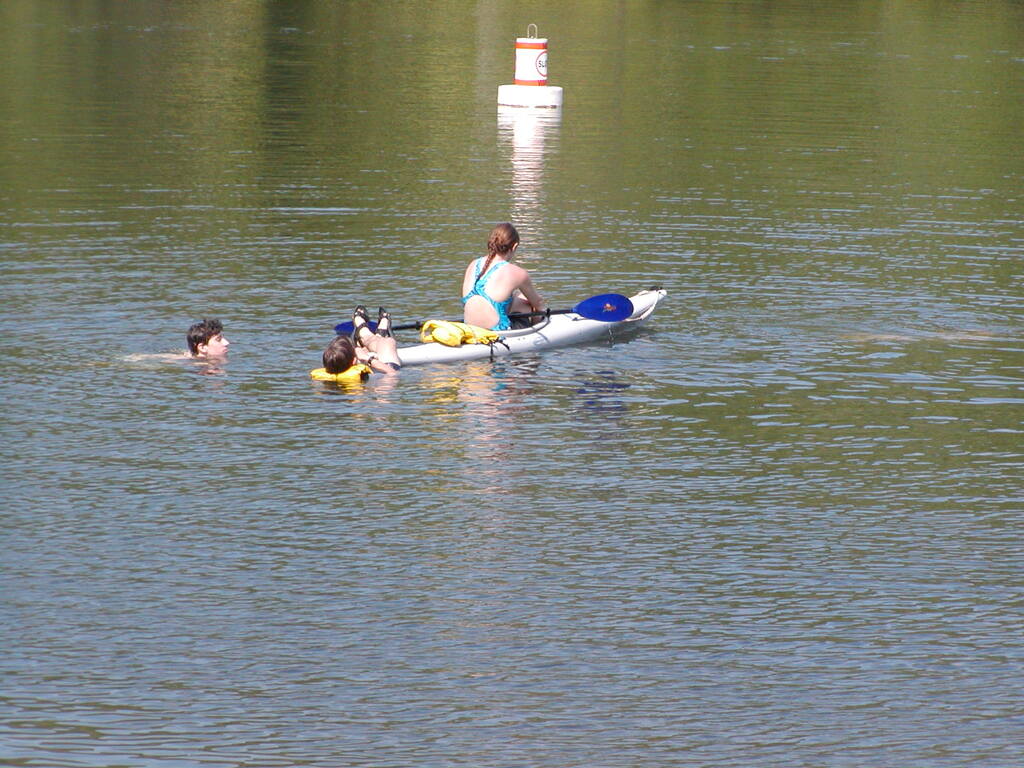 No description provided for: /2005/04-06/0621-waramaug/_4/photo85.html