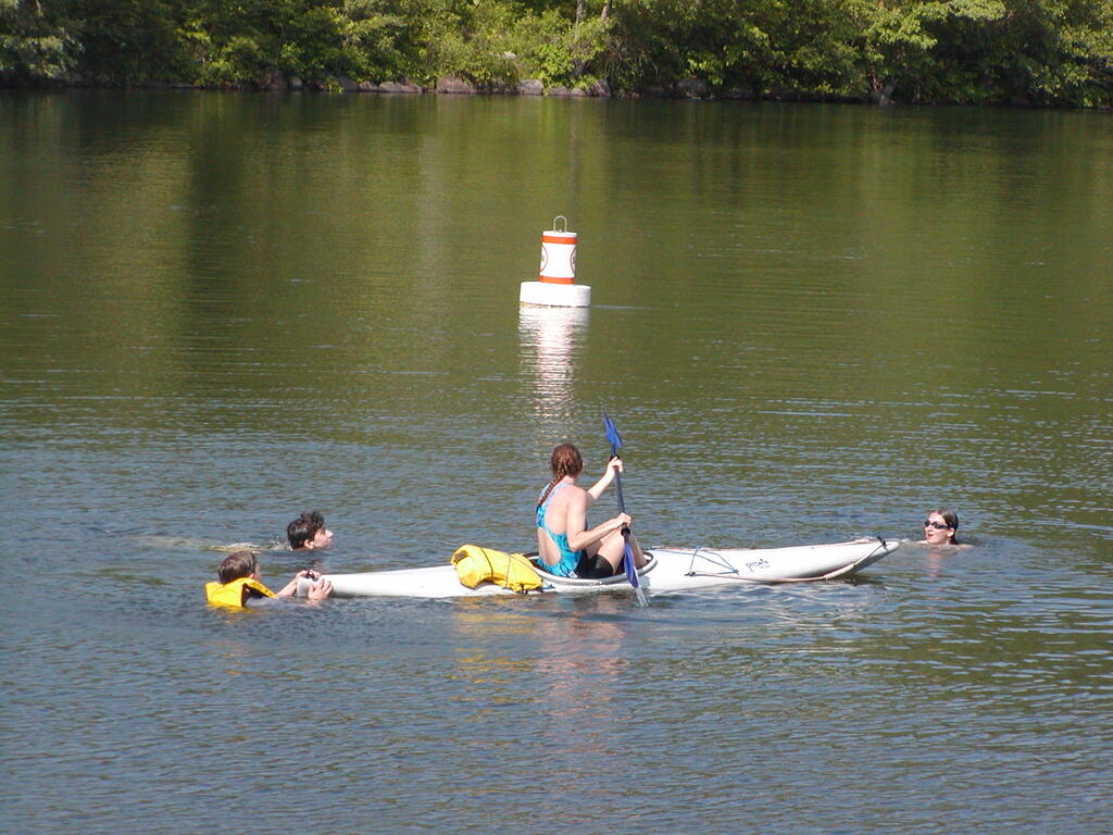 No description provided for: /2005/04-06/0621-waramaug/_4/photo86.html