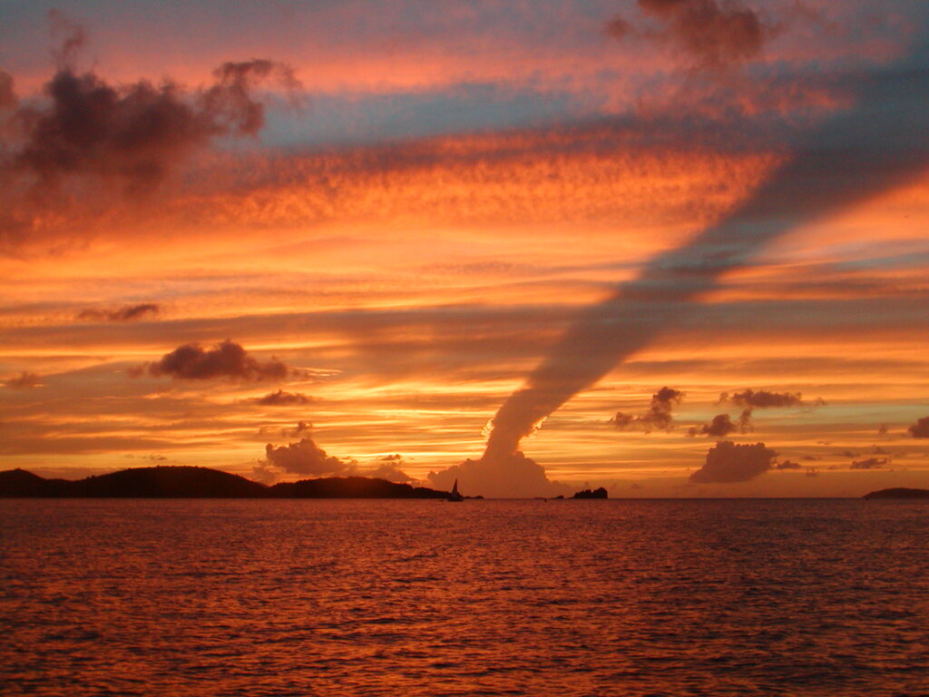 No description provided for: /2005/07-09/0710-usvi-sunset/photo08.html