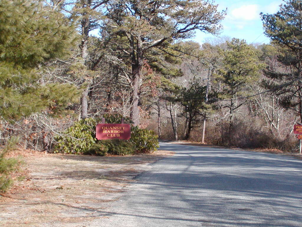 No description provided for: /2006/01-03/0208-qhc-signs/photo01.html