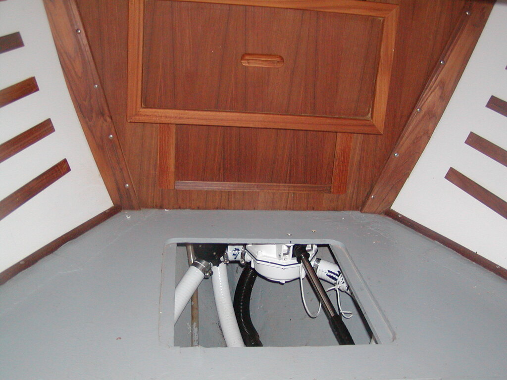 No description provided for: /2006/07-09/0726-waste-pump/photo03.html