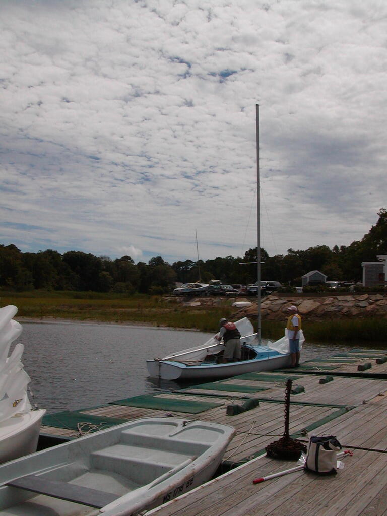 No description provided for: /2006/07-09/0819-01-race-setup/photo10.html