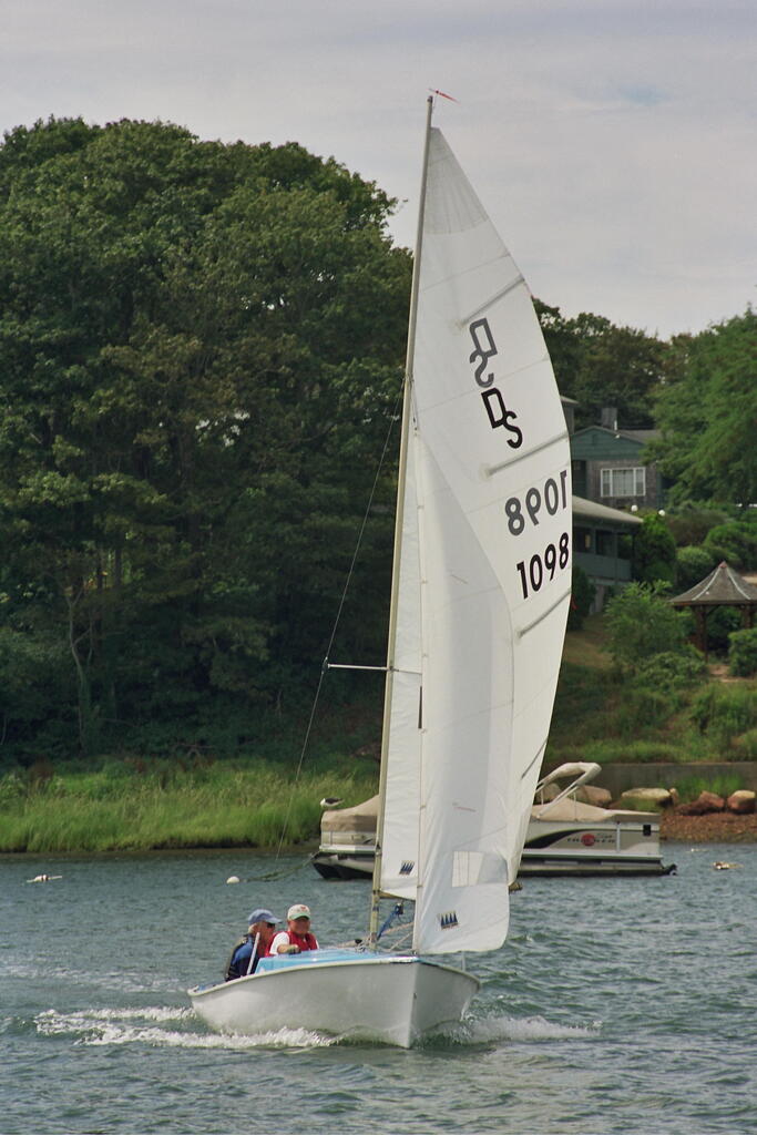 No description provided for: /2006/07-09/0819-02-pre-race-1/photo08.html