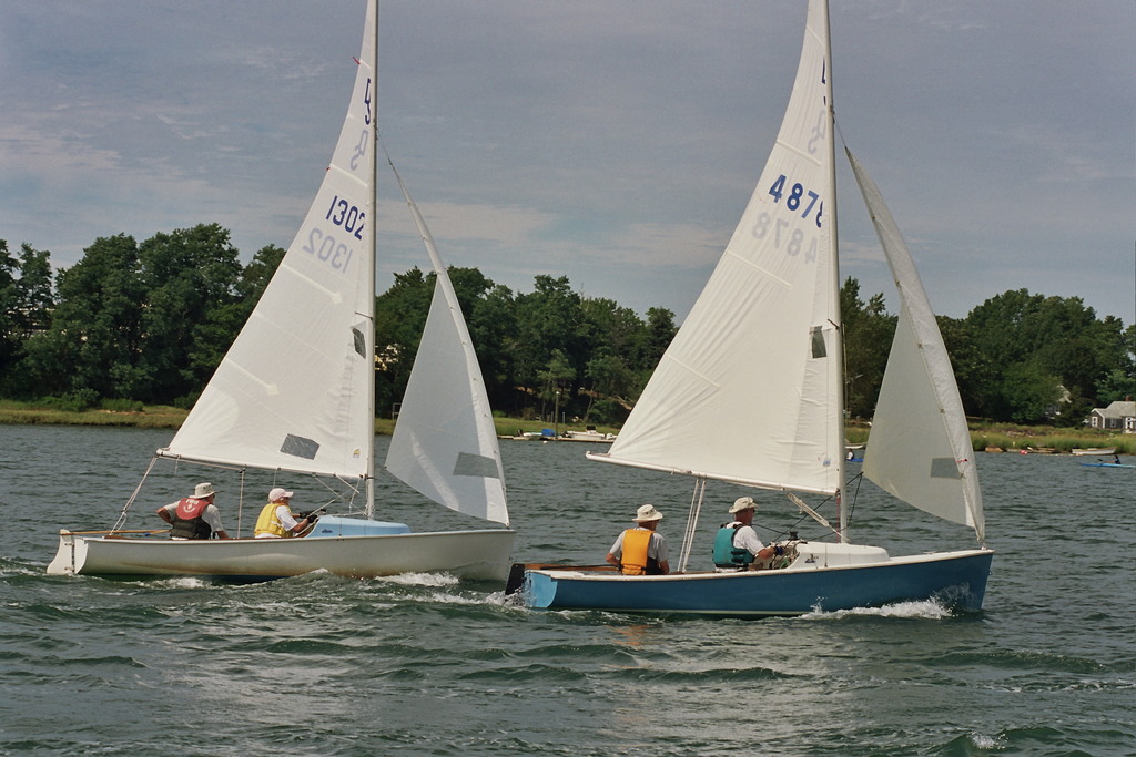 No description provided for: /2006/07-09/0819-03-race-1-start/photo03.html