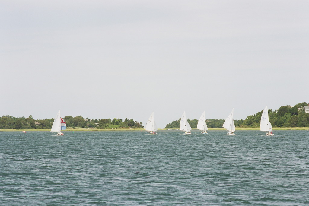 No description provided for: /2006/07-09/0819-04-race-1/photo06.html