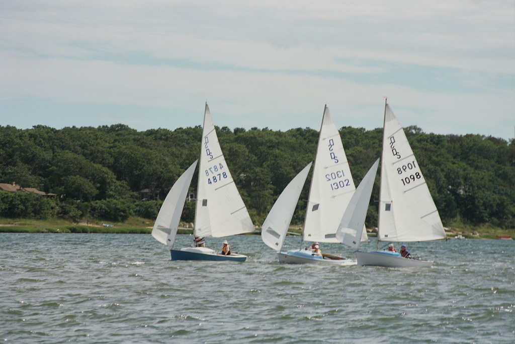 No description provided for: /2006/07-09/0819-05-race-1/photo02.html