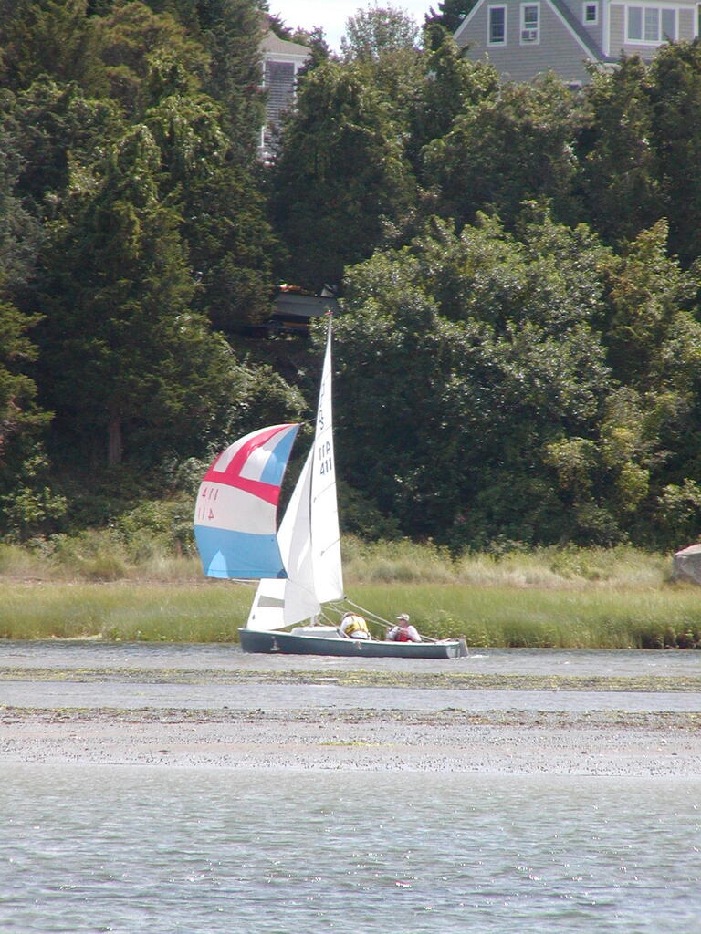 No description provided for: /2006/07-09/0819-06-race-1/photo14.html