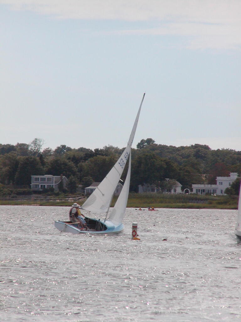 No description provided for: /2006/07-09/0819-09-race-1/_1/photo35.html