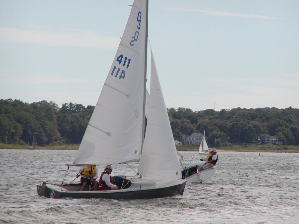 No description provided for: /2006/07-09/0819-09-race-1/_1/photo37.html