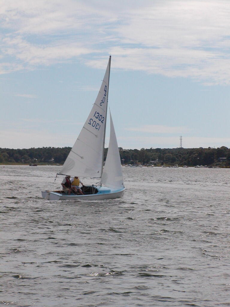 No description provided for: /2006/07-09/0819-09-race-1/_1/photo40.html