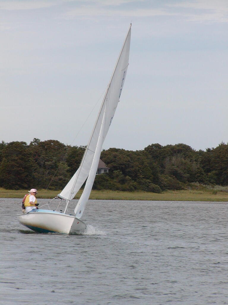 No description provided for: /2006/07-09/0819-09-race-1/_1/photo45.html