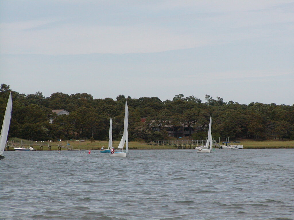 No description provided for: /2006/07-09/0819-09-race-1/_1/photo47.html