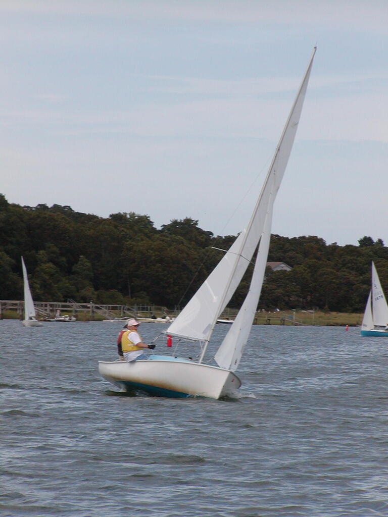 No description provided for: /2006/07-09/0819-09-race-1/_2/photo51.html