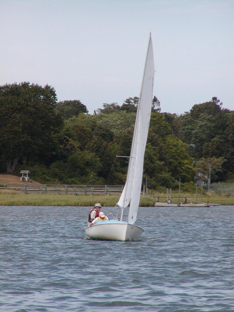 No description provided for: /2006/07-09/0819-09-race-1/_2/photo54.html