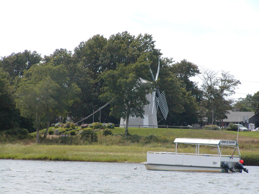 No description provided for: /2006/07-09/0819-10-scenery/photo01.html