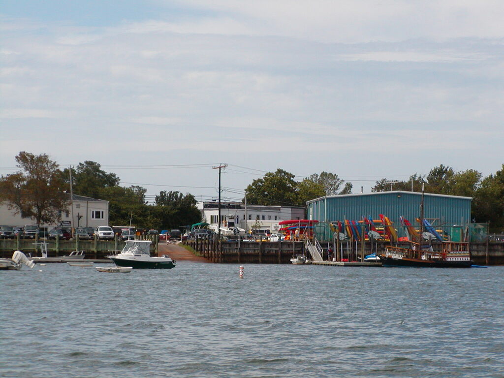 No description provided for: /2006/07-09/0819-10-scenery/photo03.html