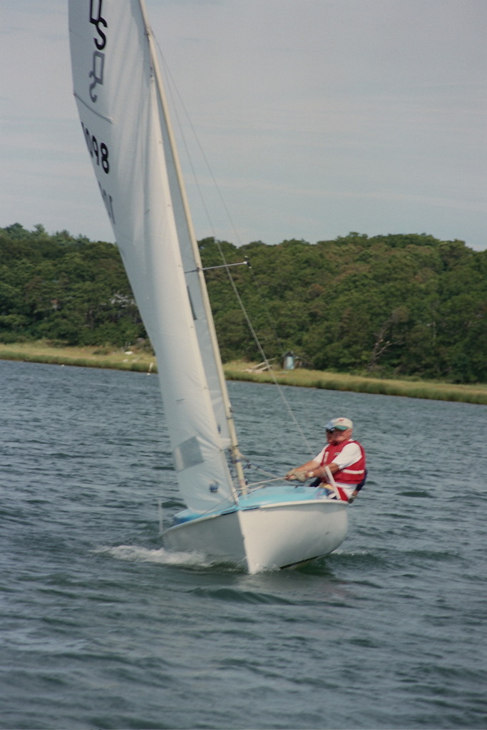 No description provided for: /2006/07-09/0819-12-race-1-finish/photo29.html