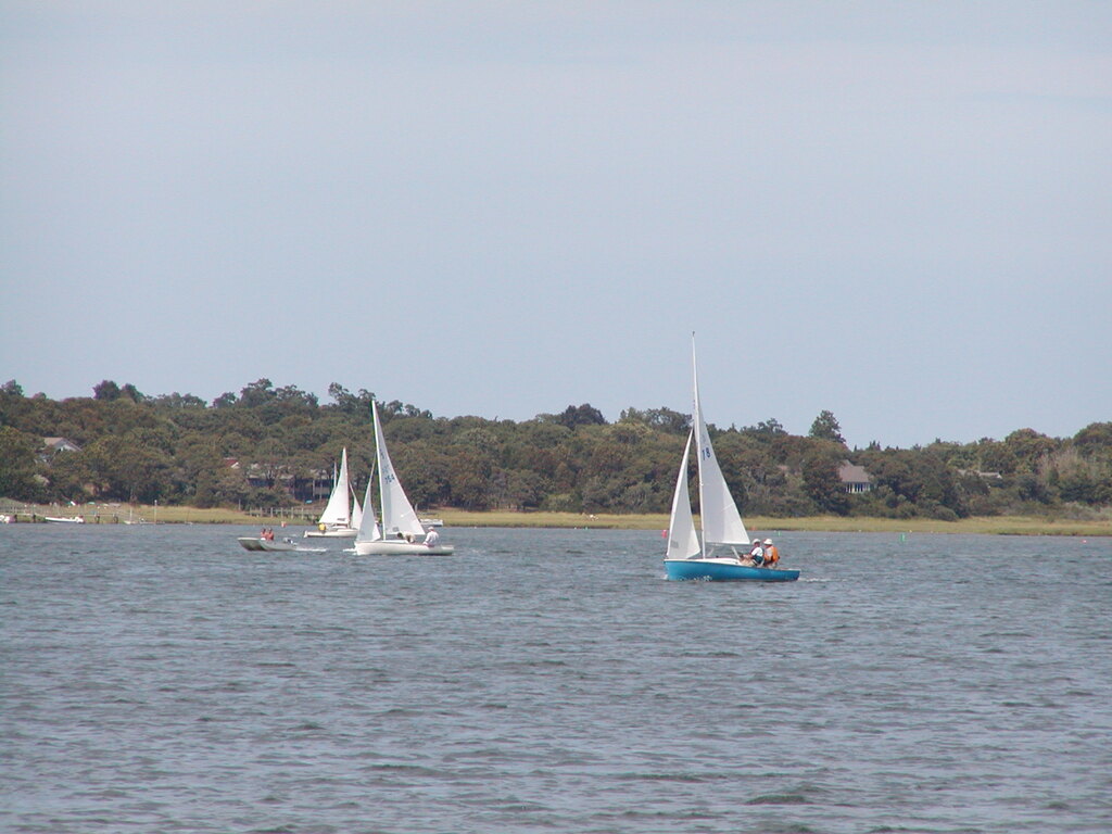 No description provided for: /2006/07-09/0819-13-race-1-finish/photo04.html