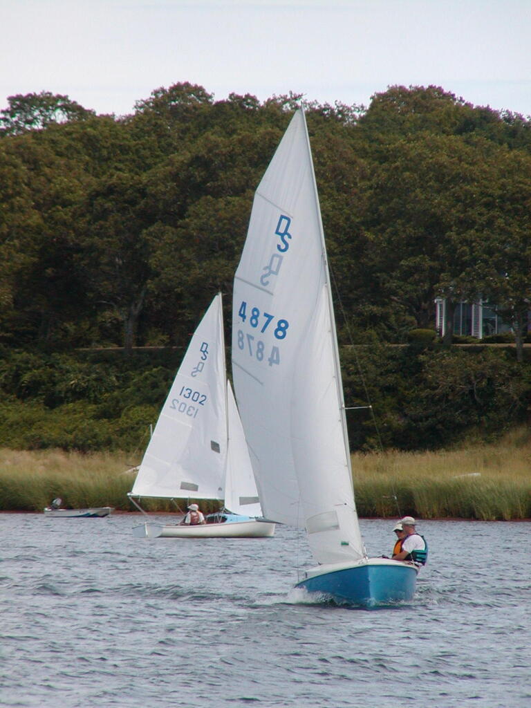 No description provided for: /2006/07-09/0819-13-race-1-finish/photo06.html