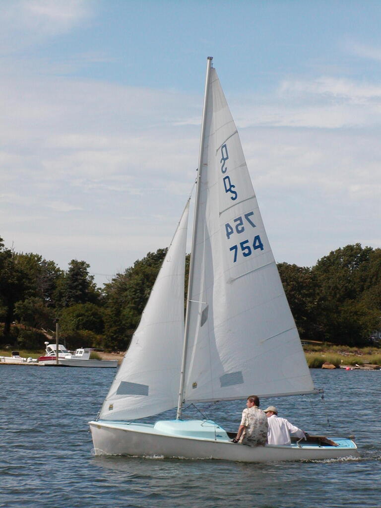 No description provided for: /2006/07-09/0819-13-race-1-finish/photo13.html