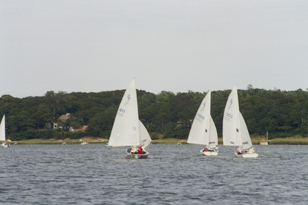 No description provided for: /2006/07-09/0819-18-race-2/photo22.html