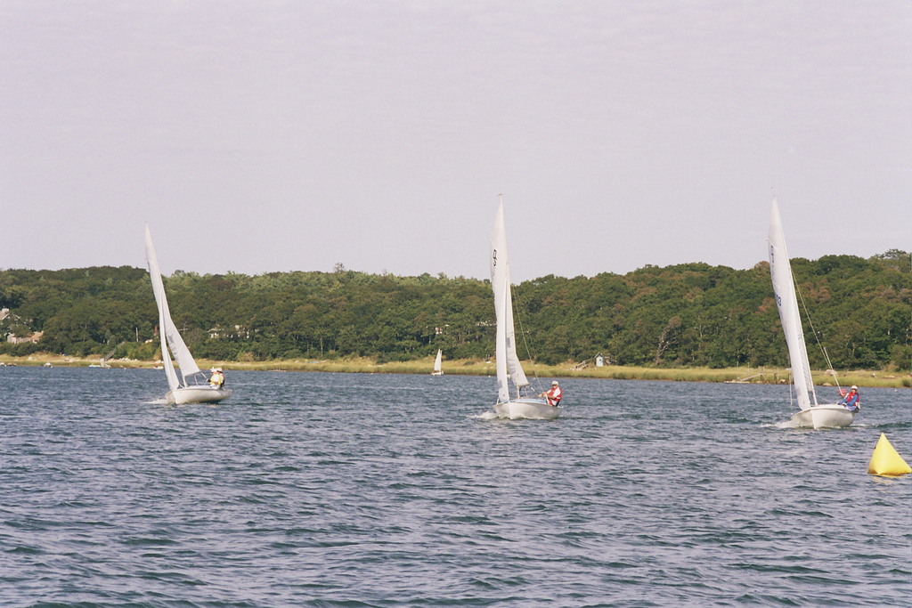 No description provided for: /2006/07-09/0819-21-race-2/photo04.html