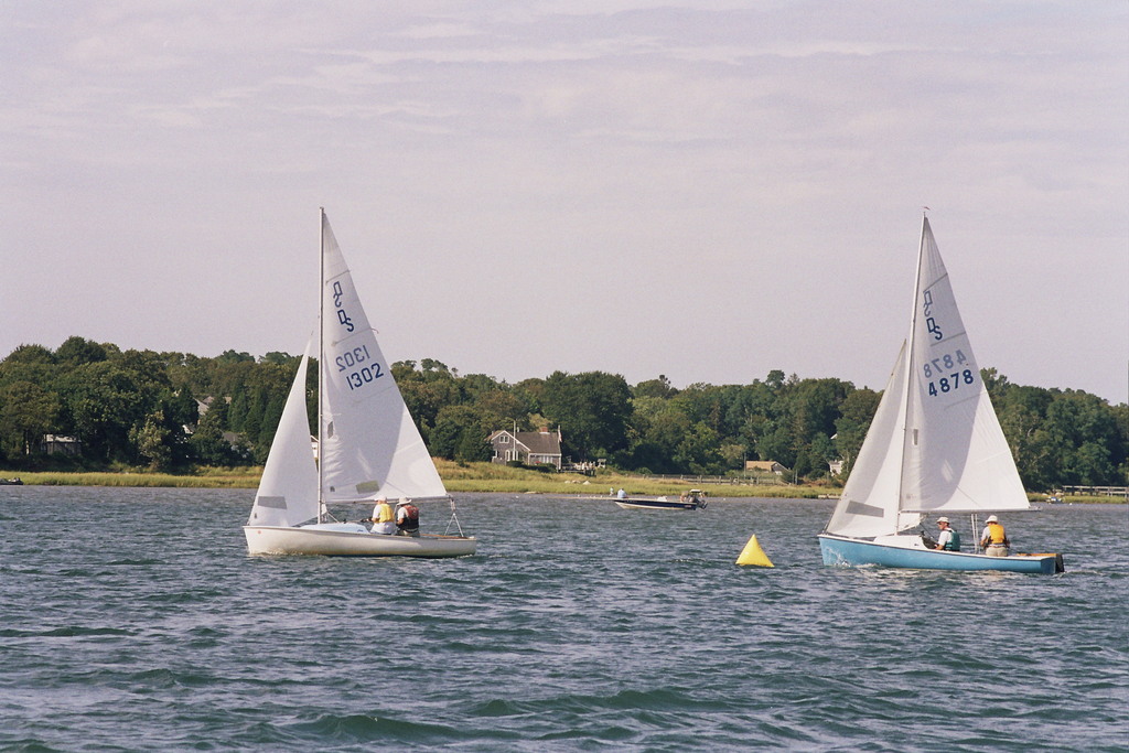 No description provided for: /2006/07-09/0819-22-race-2/photo21.html