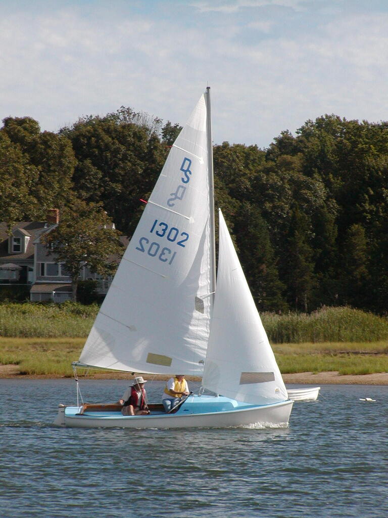 No description provided for: /2006/07-09/0819-26-after-race-2/photo05.html