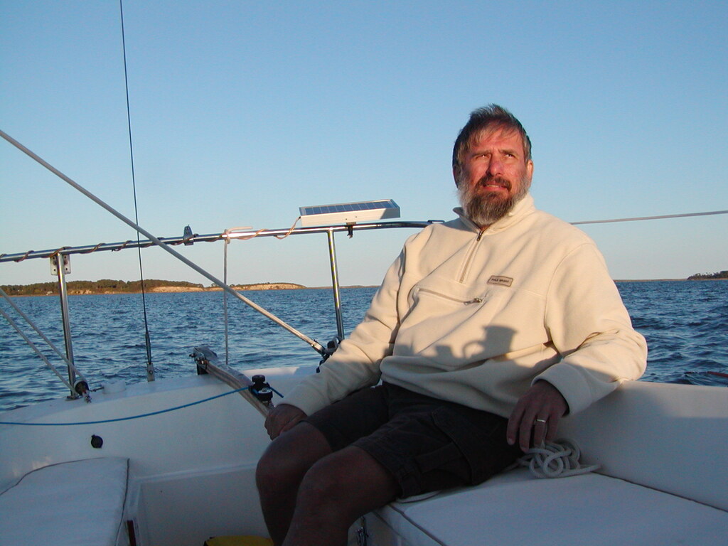 No description provided for: /2006/07-09/0930-jay-sailing/photo05.html