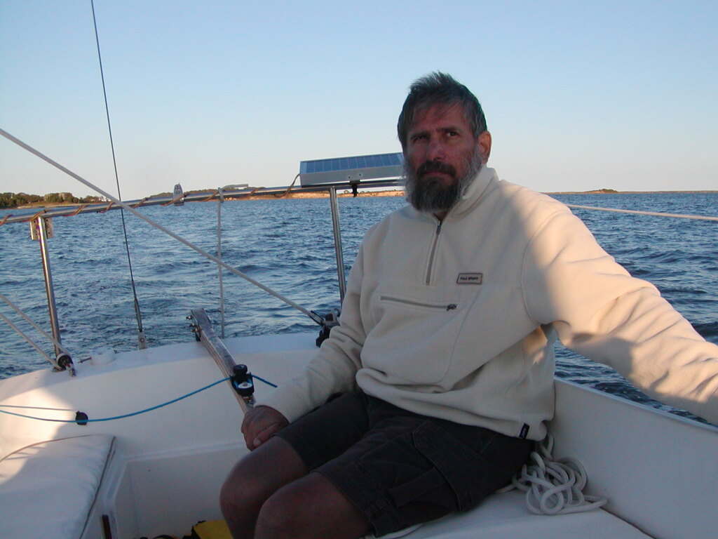 No description provided for: /2006/07-09/0930-jay-sailing/photo07.html