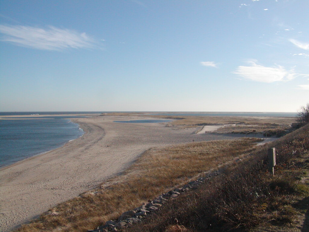 No description provided for: /2006/10-12/1210-monomoy/photo04.html