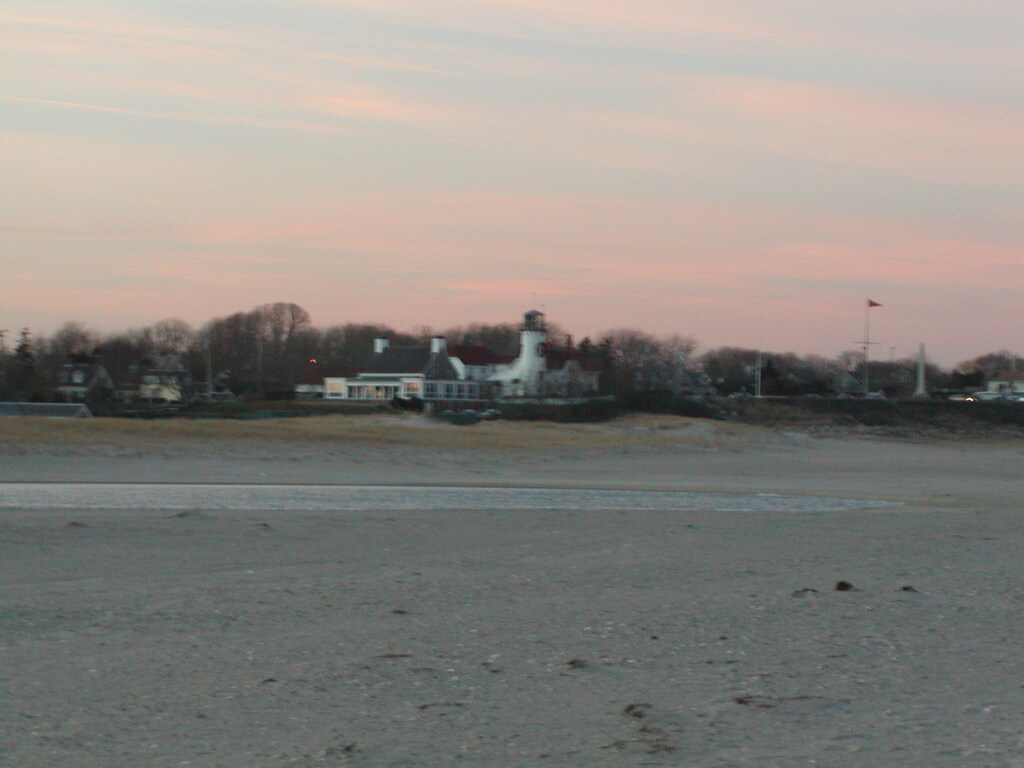 No description provided for: /2006/10-12/1210-monomoy/photo17.html