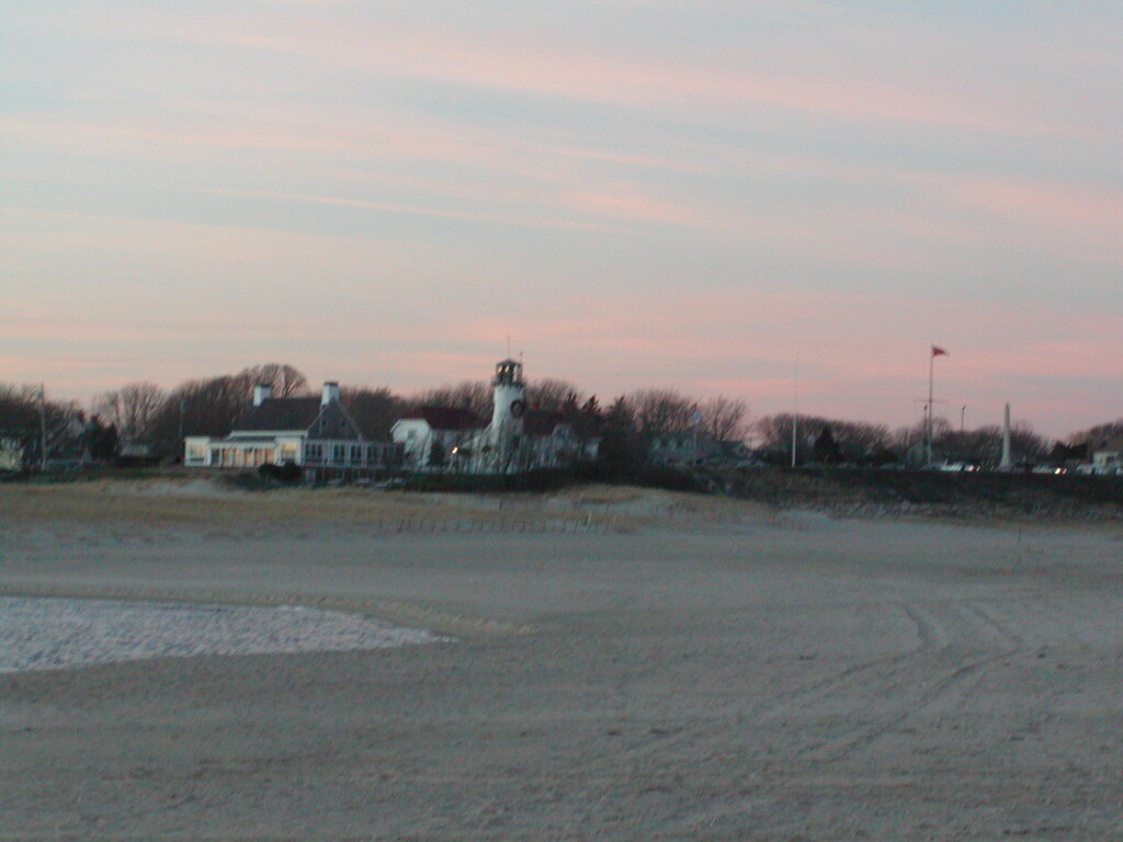 No description provided for: /2006/10-12/1210-monomoy/photo19.html