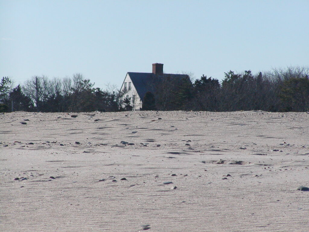 No description provided for: /2006/10-12/1210-nauset/_2/photo16.html