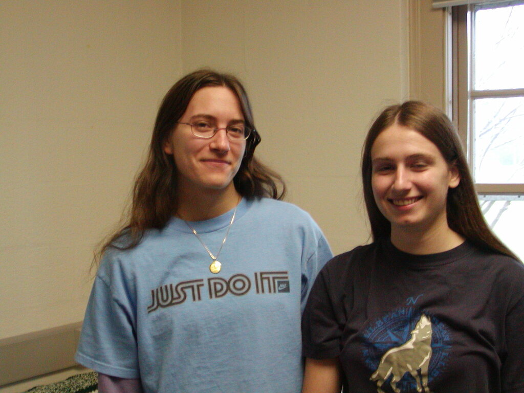 No description provided for: /2006/10-12/1213-kate+erin/photo03.html