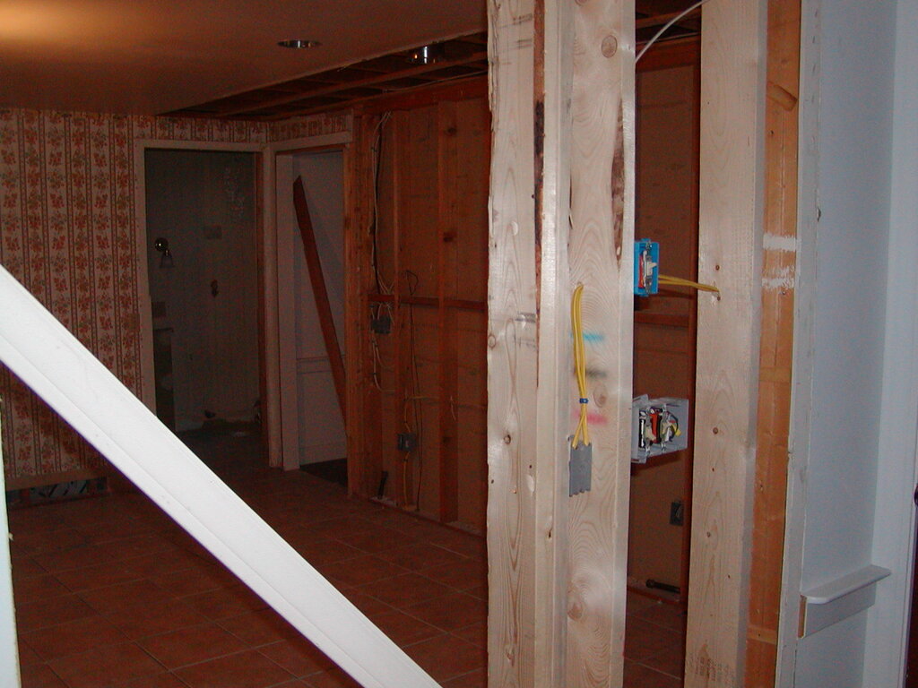 No description provided for: /2007/01-03/0119-kitchen-remodel/photo01.html