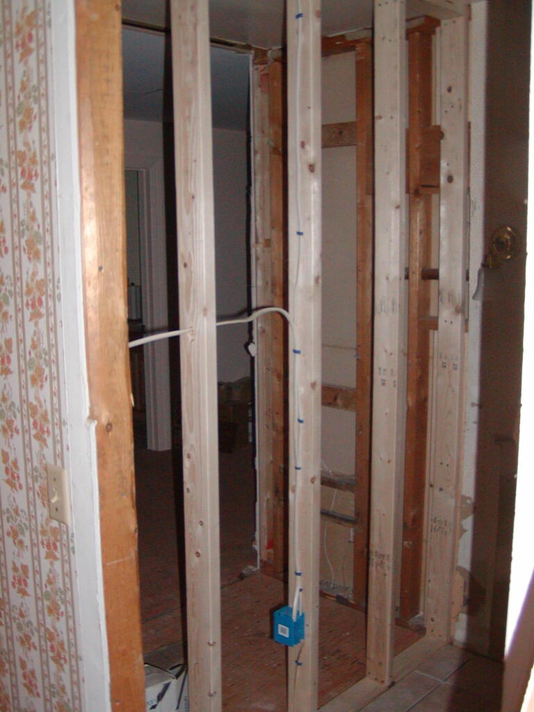 No description provided for: /2007/01-03/0119-kitchen-remodel/photo03.html