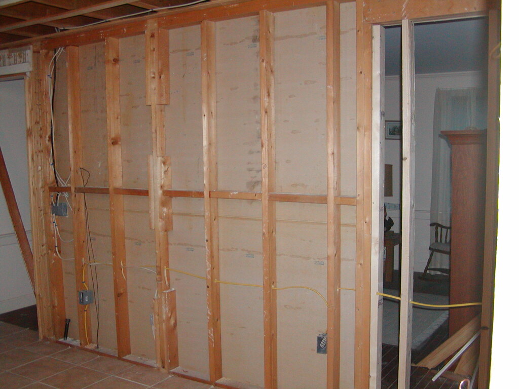 No description provided for: /2007/01-03/0119-kitchen-remodel/photo04.html