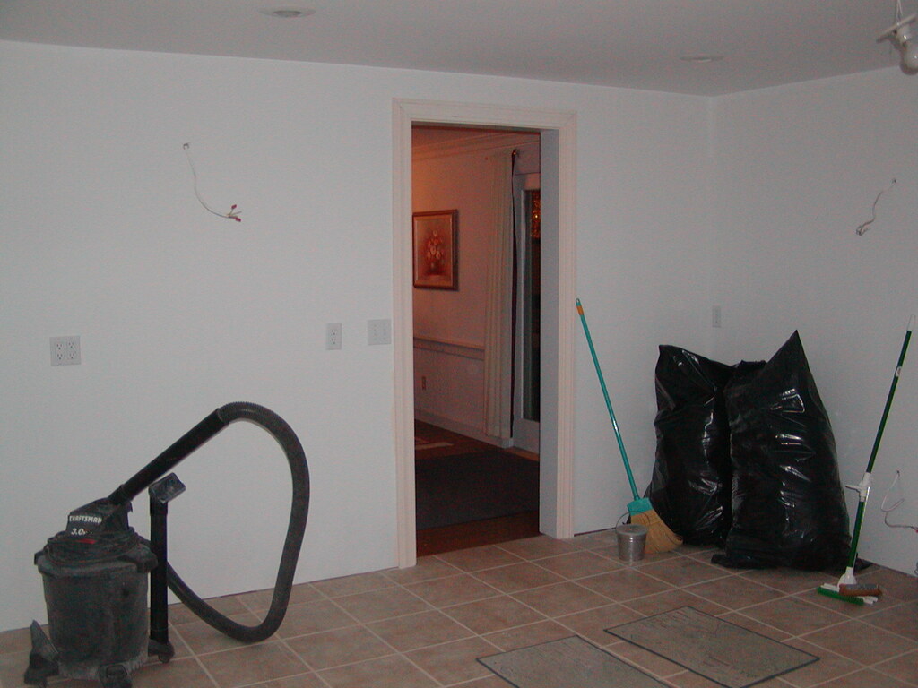 No description provided for: /2007/01-03/0303-house-progress/photo06.html