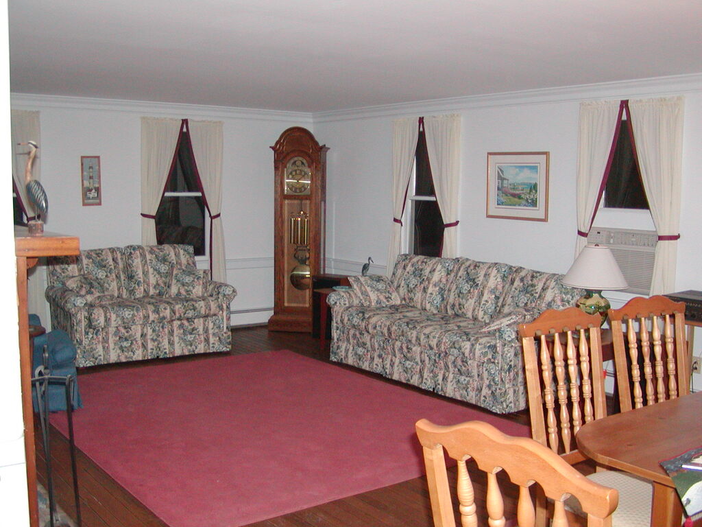 No description provided for: /2007/01-03/0303-house-progress/photo10.html