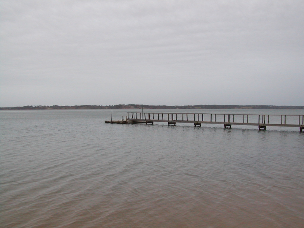 No description provided for: /2007/04-06/0419-quanset-pond/photo13.html