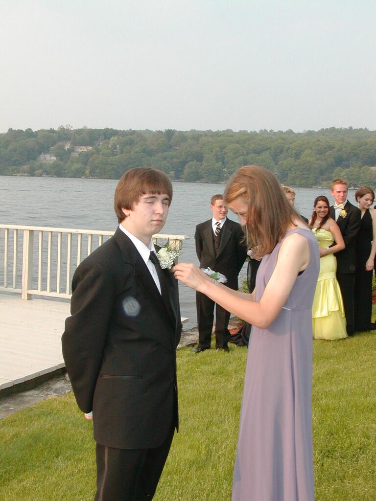 No description provided for: /2007/04-06/0525-prom/_1/photo08.html