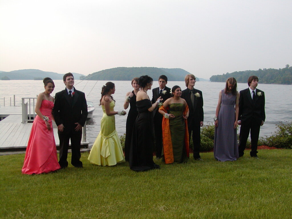 No description provided for: /2007/04-06/0525-prom/_1/photo11.html