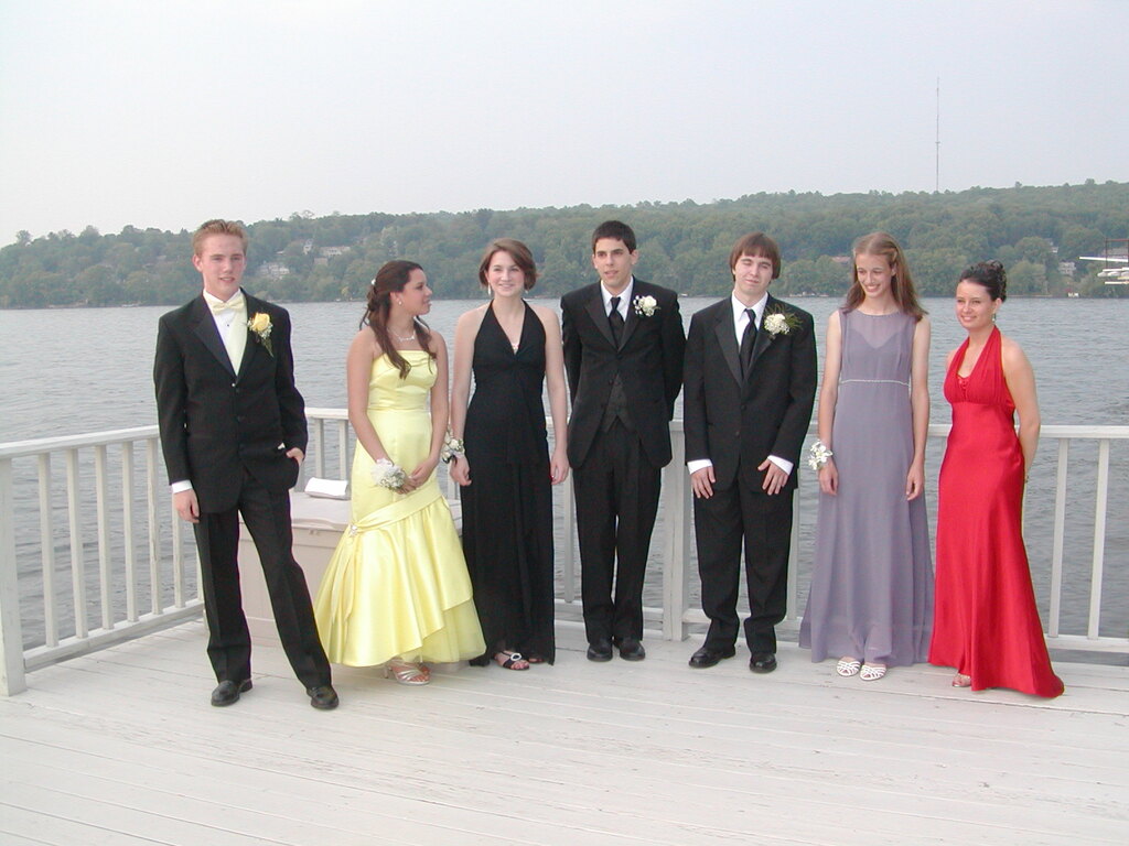 No description provided for: /2007/04-06/0525-prom/_1/photo21.html