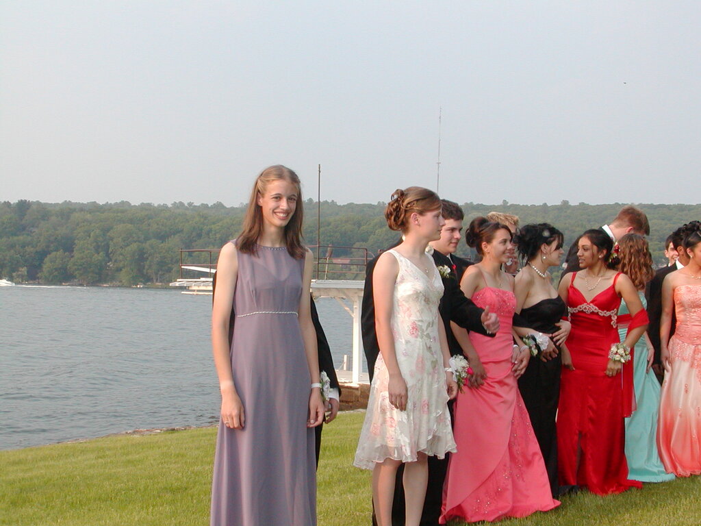 No description provided for: /2007/04-06/0525-prom/_2/photo30.html