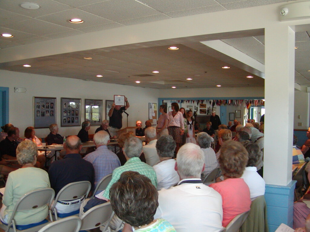 No description provided for: /2007/07-09/0819-annual-meeting/photo05.html