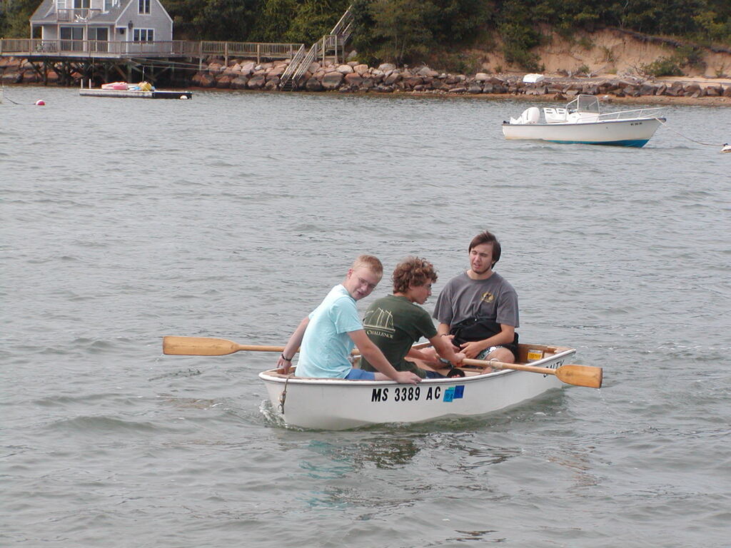 No description provided for: /2007/07-09/0822-sunfish-sailing/_1/photo02.html