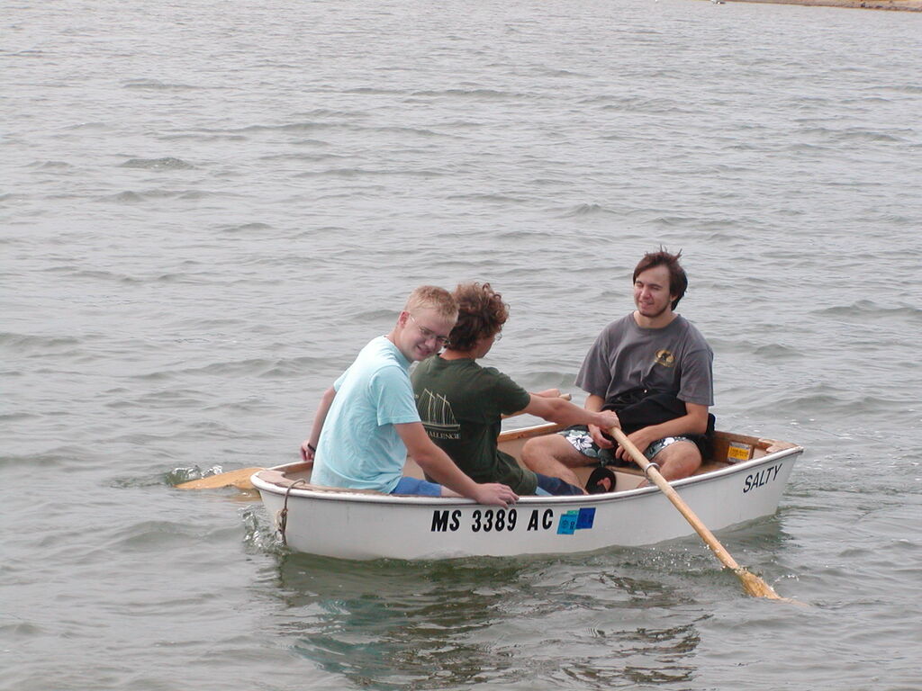 No description provided for: /2007/07-09/0822-sunfish-sailing/_1/photo03.html